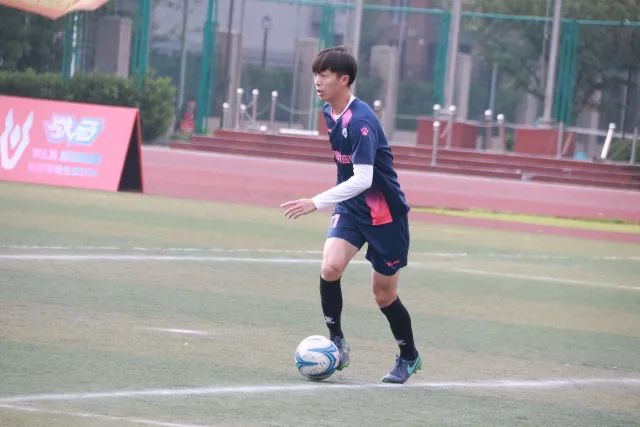 十人国安1-0英博！塞尔吉尼奥角球助攻，拉莫斯抢点头球破门