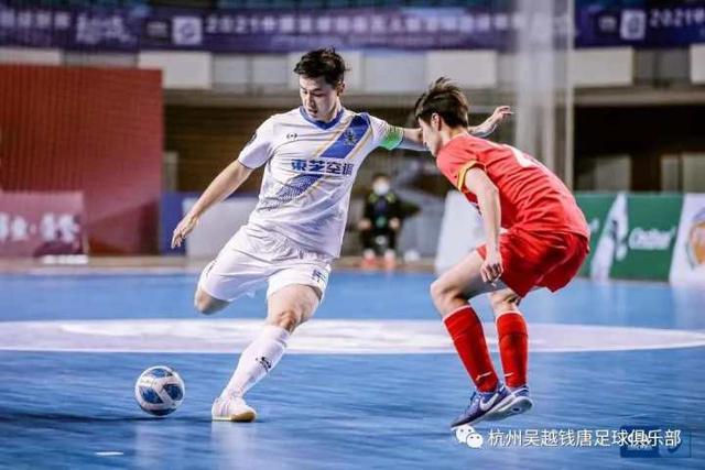 塔图姆22+9+7库里18分 凯尔特人大胜勇士40分