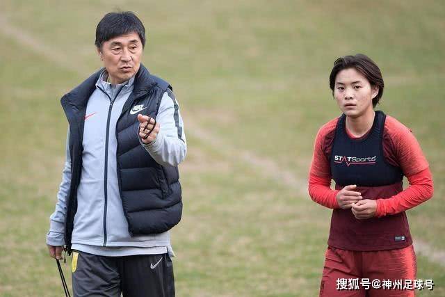 詹姆斯25分+上篮绝杀 美国男篮1分险胜南苏丹